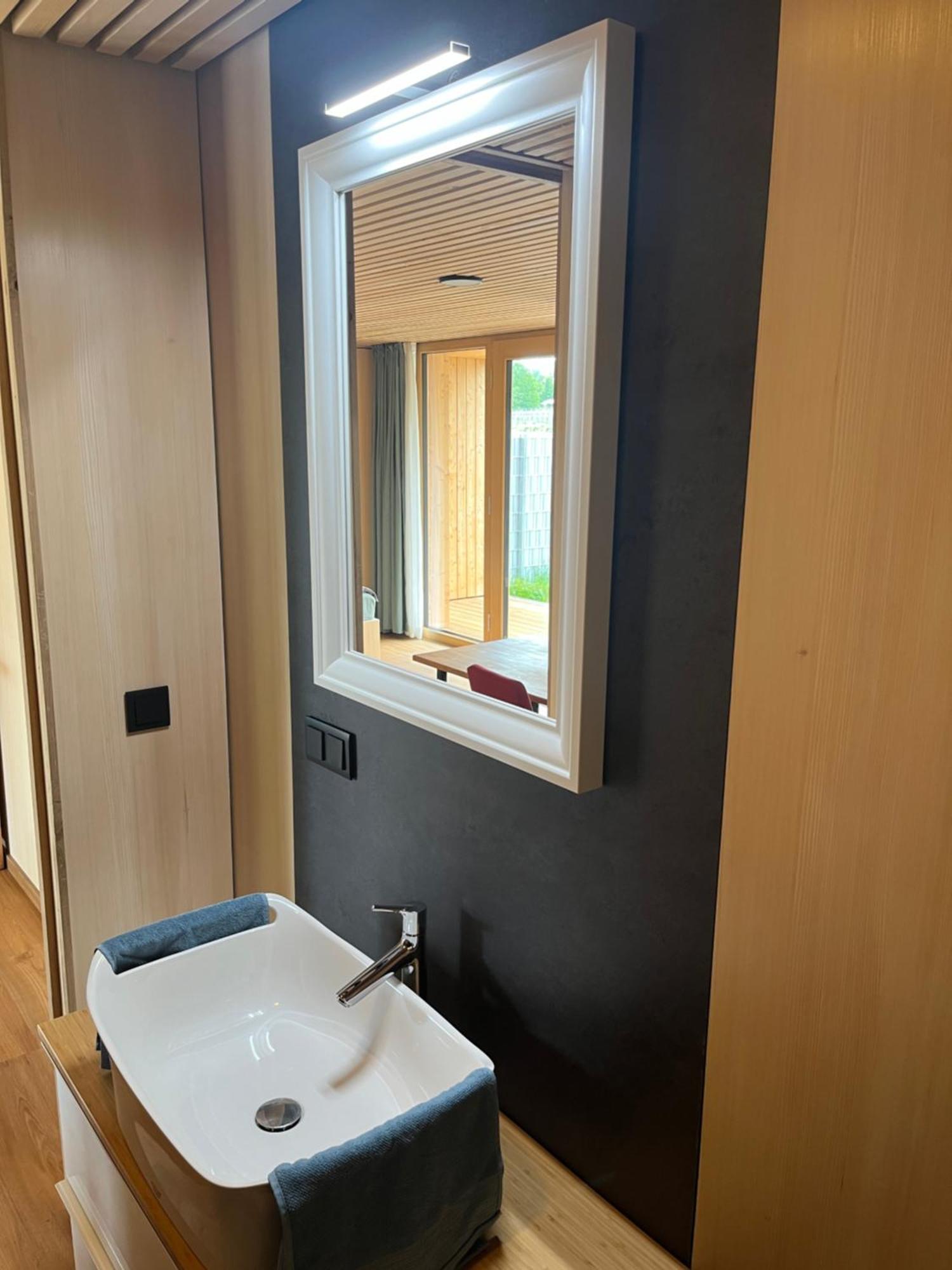 Tiny House Brunn Am Gebirge Villa ภายนอก รูปภาพ