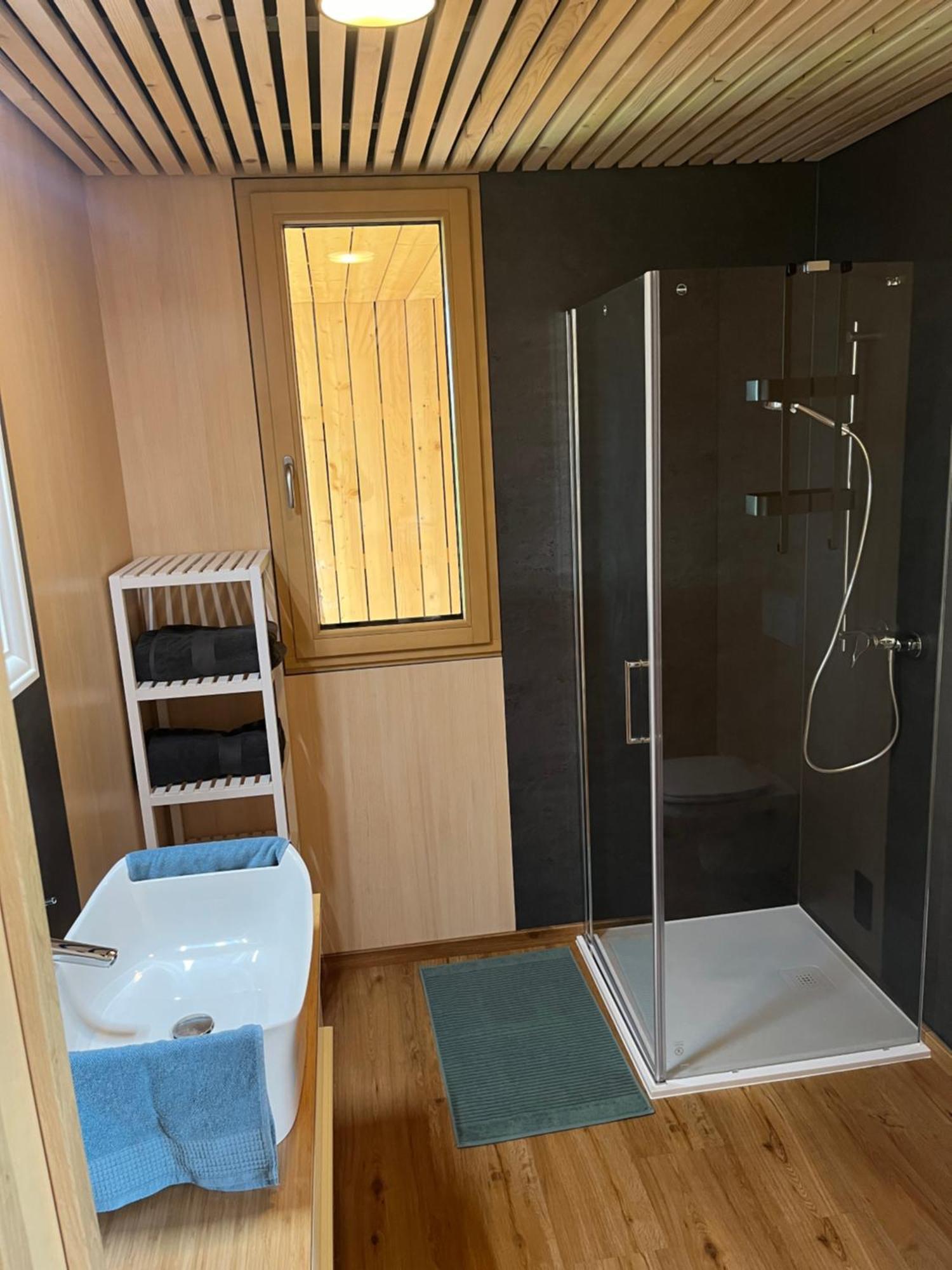 Tiny House Brunn Am Gebirge Villa ภายนอก รูปภาพ